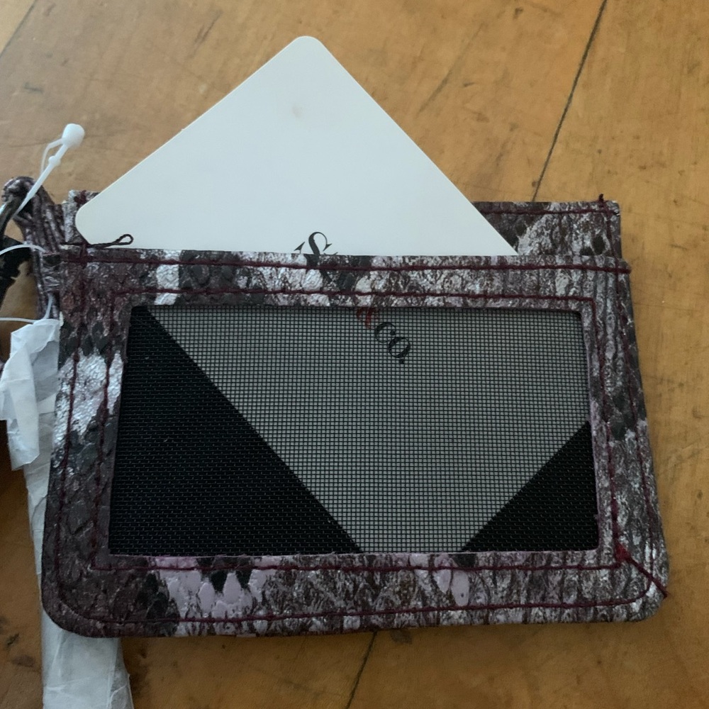 NWOT Style & Co fold over clutch purse w/wrist strap - Picture 7 of 10